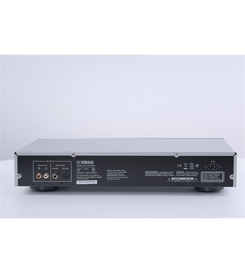 Yamaha CD-S303 Aussteller