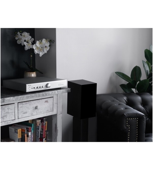 Rotel A8 + WiiM mini